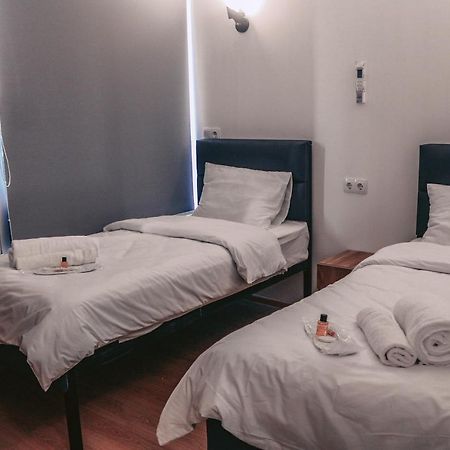 Apple Cozy Hotel 트빌리시 외부 사진