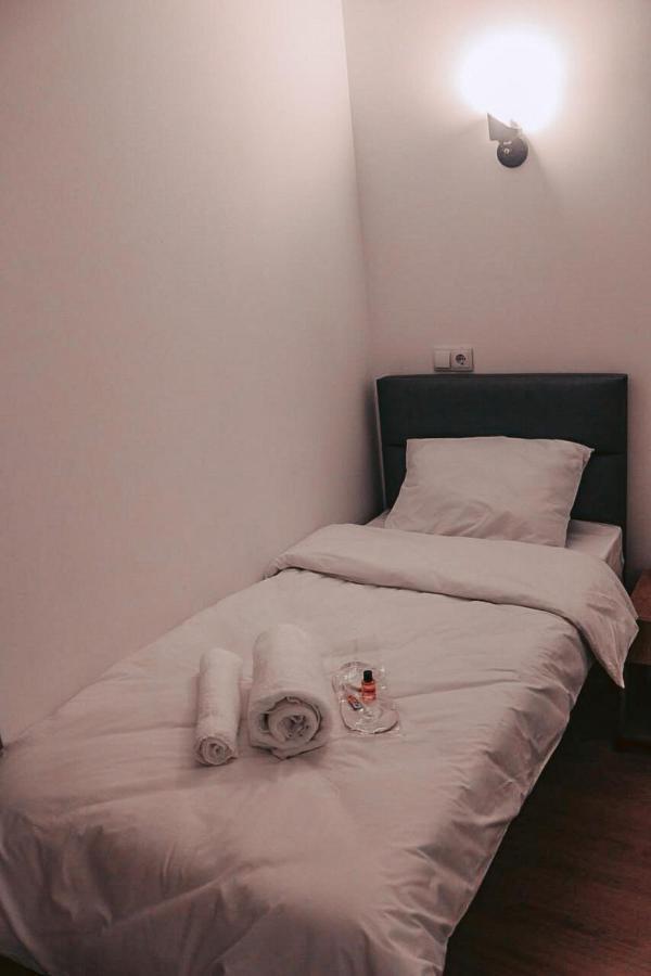 Apple Cozy Hotel 트빌리시 외부 사진